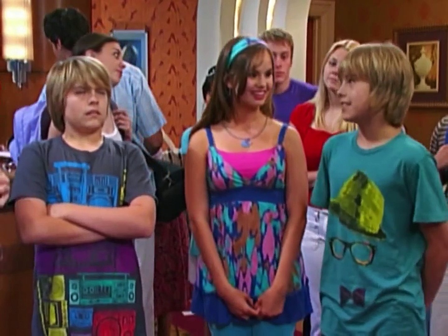 The Suite Life on Deck 1x02 Parrot Island - video Dailymotion