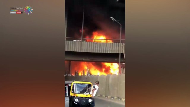 قارئ يرصد اندلاع حريق هائل بمخزن أسفل محور المريوطية