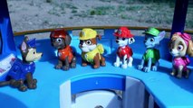 PATRULLA CANINA salva el PATRULLA BUS del CHARCO! PAW PATROL Paw Patroller Patrulla de cachorros