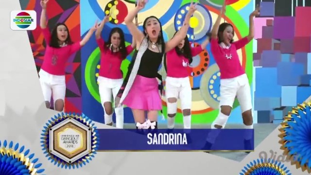 Selfi LIDA Menjadi Pemenang Kategori Penyanyi Pendatang Baru Wanita Terpopuler