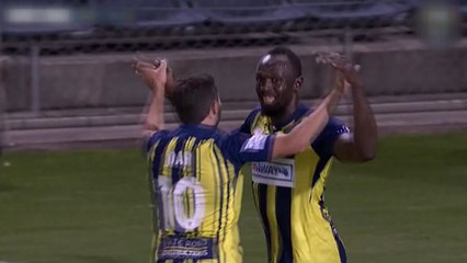 '축구 선수' 볼트, 프로무대 데뷔골...멀티골 활약 / YTN