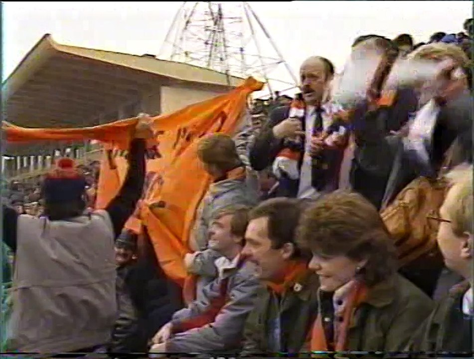 05/11/1986 - Universitatea Craiova v Dundee United - UEFA Cup 2nd Round 2nd Leg - Highlights