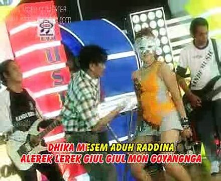 Ana Lorizta feat U'us - Ronggeng Banyuwangi [Official Music Video]