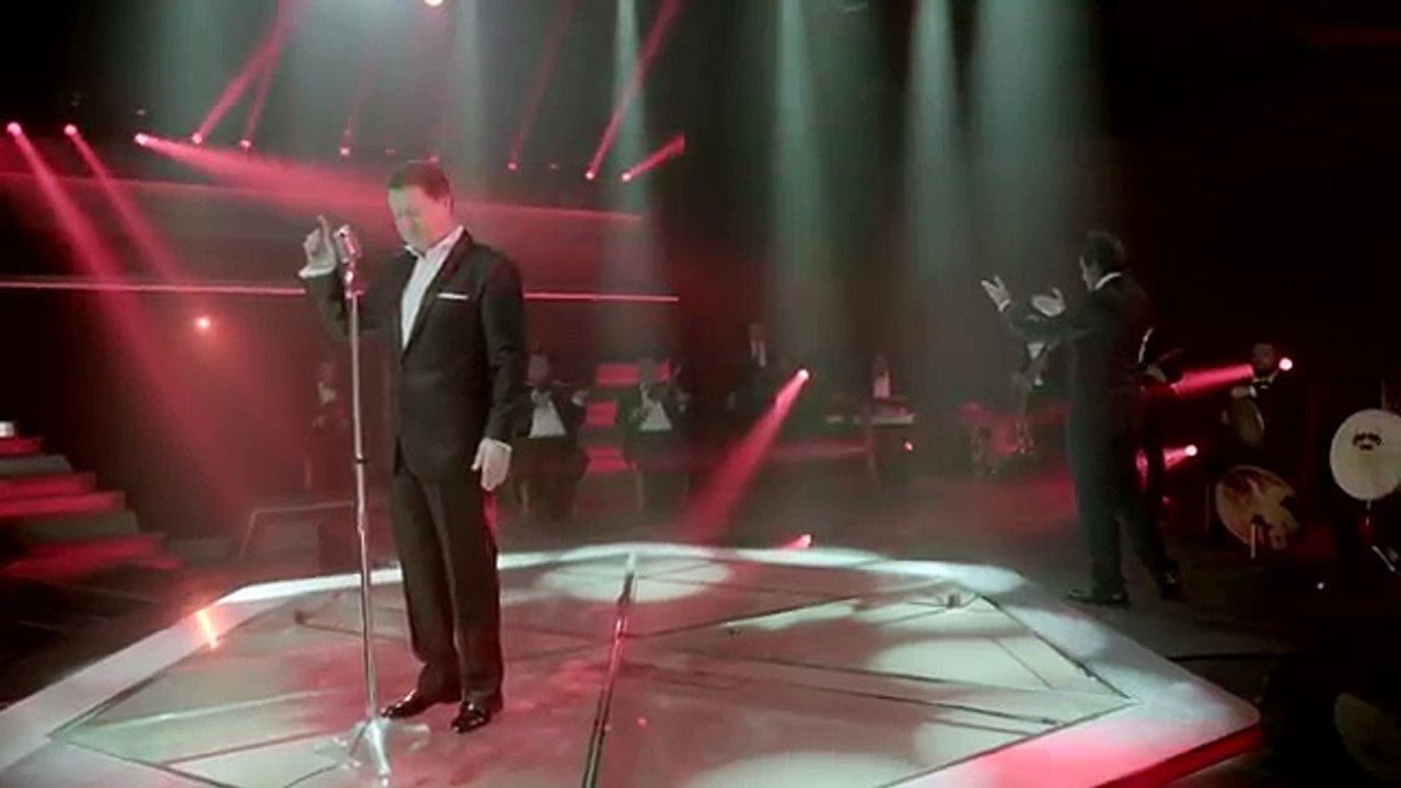 Ahmet Özhan - Ya Olduğun Gibi Görün (Official Video)