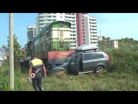 Ora News - Dikur mënyra e transportit më e përdorur, sot udhëtimi me tren është makth
