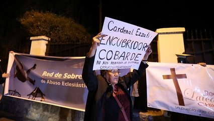 Δύο ιερείς από τη Χιλή καρατόμησε ο Πάπας Φραγκίσκος