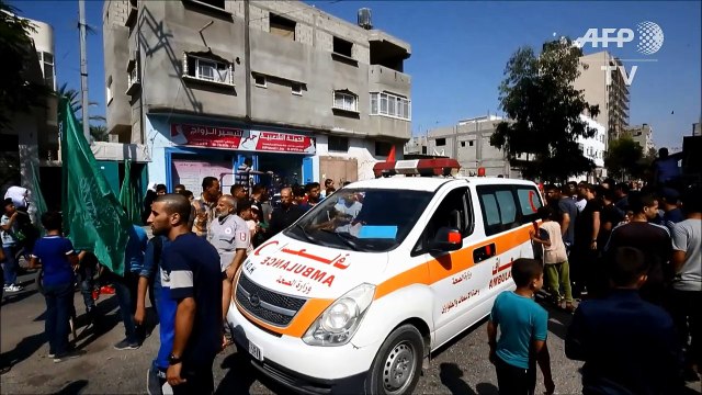 تشييع فلسطينيين قتلوا برصاص الجيش الإسرائيلي في المواجهات على الحدود بين قطاع غزة واسرائيل