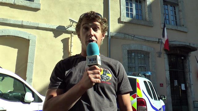 Hautes-Alpes : les explications d'un dresseur de chien dans le cadre de la 6ème édition des rencontres de la sécurité à Gap