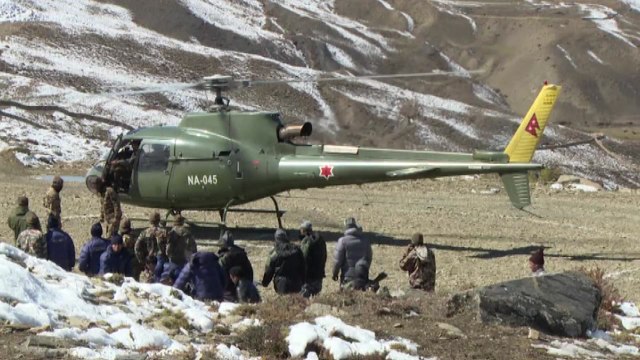 '히말라야 사고' 원정대 시신 수습 곧 시도...헬기 출발 / YTN