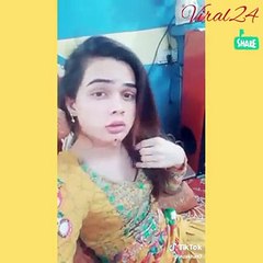 -Men Shadi Shuda hon Aor Zor Zor say- Pakistani Girls Hot Talk By Viral24