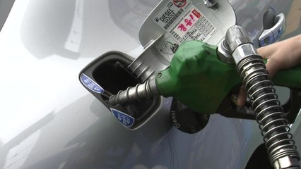 "10년 만에 유류세 인하 검토...올해안 시행" / YTN