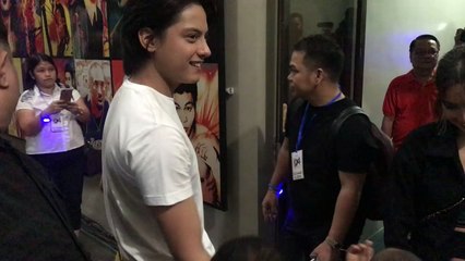EXCLUSIVE! Daniel Padilla and Kathryn Bernardo met a fan at the backstage of ‘Back at the Araneta’