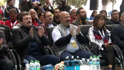 Türkiye’nin barış temalı ilk ve tek maratonu binlerce kişinin katılımıyla gerçekleştirildi