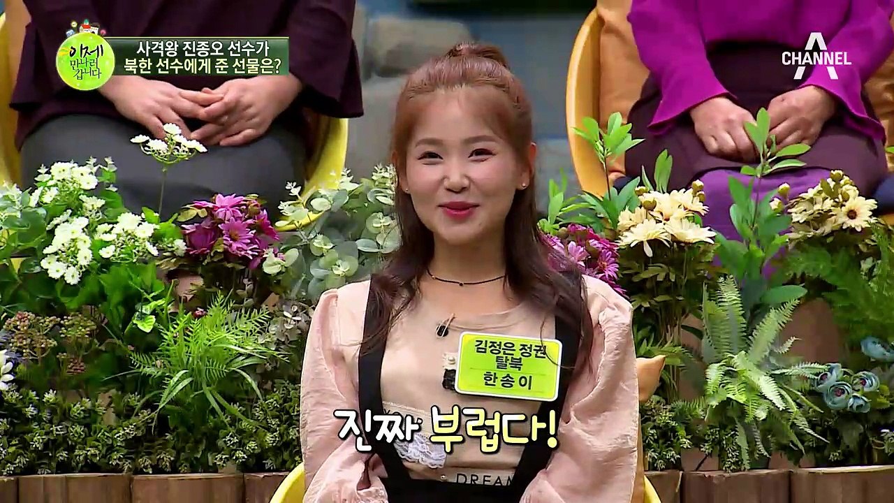 북한 뇌물 1순위는 '담배' 북한 주민들이 두 가지 담배를 가지고 다니는 이유는?