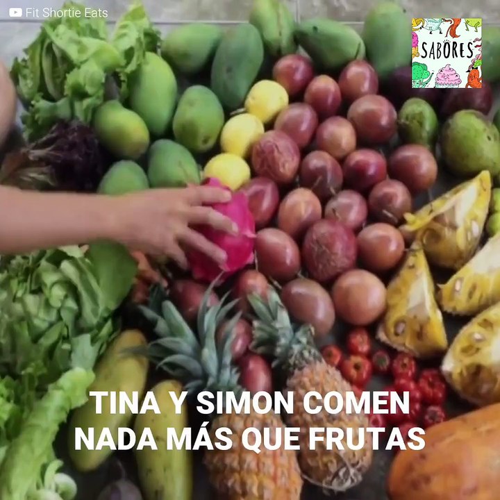 "Yo estaba gorda, tenía los dientes rancios y amarillos, y el rostro deteriorado. Hasta que me cambié a la fruta"... Esta romántica pareja lleva 3 años com