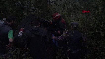 Sakarya'da Arazi Aracı Uçuruma Yuvarlandı: 3 Yaralı