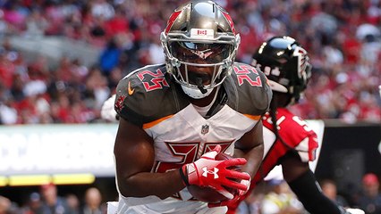 Winston steps up, hits Barber for quick goal-line TD