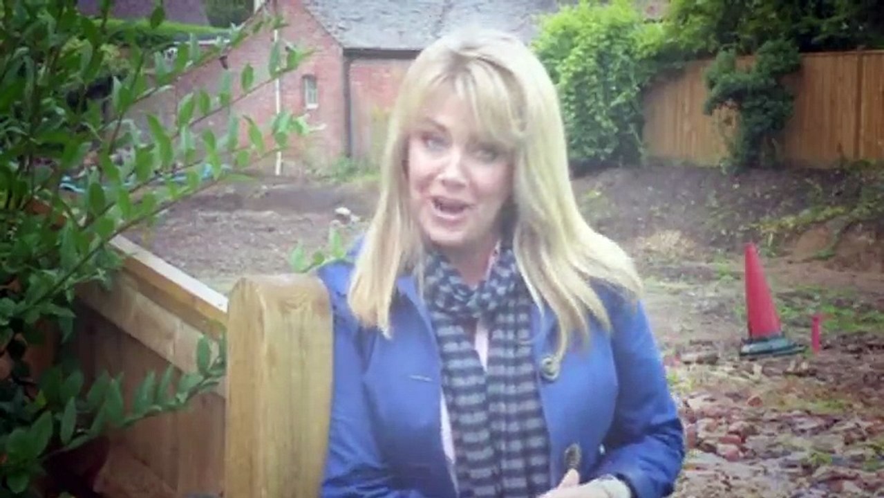 Homes Under the Hammer S17 - Ep26 - Part 01 HD Watch