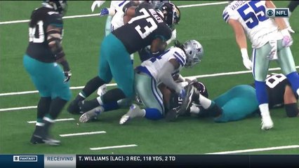 Jamaal Charles gets buried by Jaylon Smith on first rush with Jags