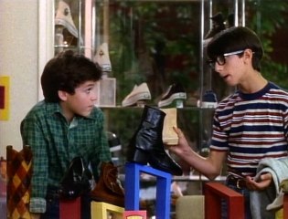 Los Años Maravillosos Temporada 03 - Wayne sobre ruedas (Audio Latino)