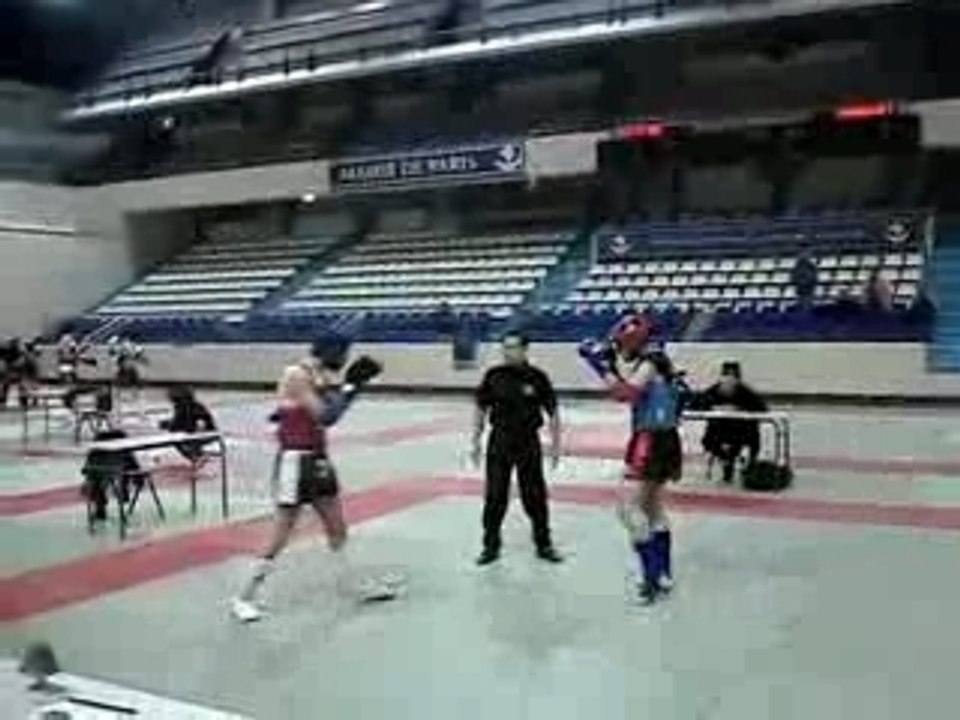 Léo Round 1 assaut technique
