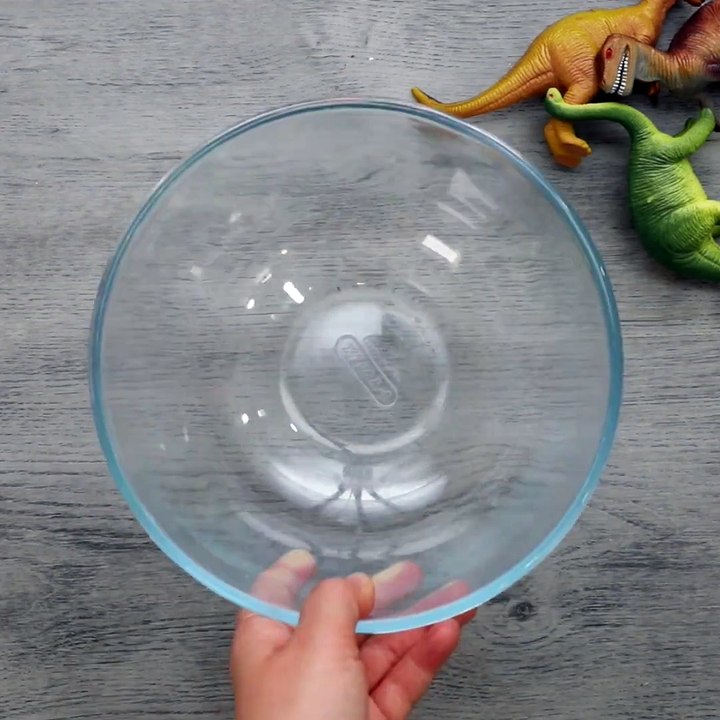 These dino-mite crafts are great for the mini Ross Gellers out there