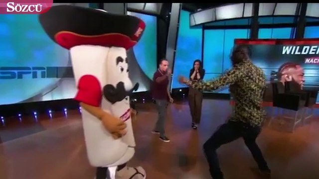 Canlı yayında maskotu nakavt etti