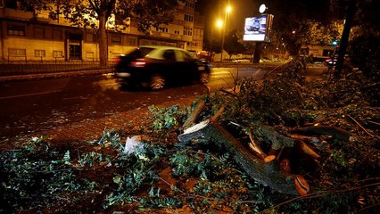 Download Video: Gli effetti di Leslie, l'uragano, in Portogallo e Spagna