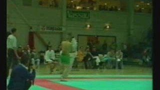 Baston Boxe thai VS taekwondo
