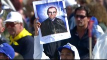 Vatican: Oscar Romero, Pope Paul VI canonized
