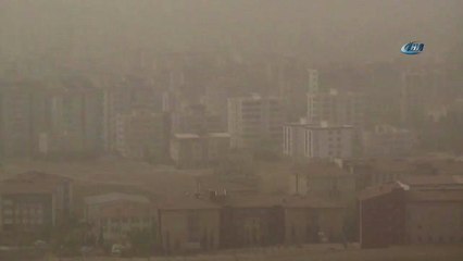 Adıyaman'ı Toz Bulutu Kapladı