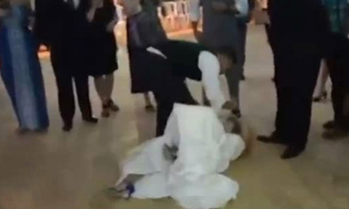 Şakanın sonu kötü bitti: Gelin kendini yerde buldu