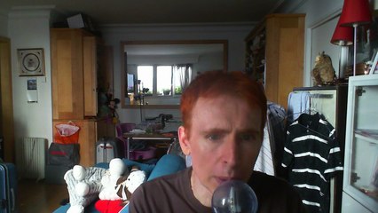 Wiwi égratigne "une impression" d'Akhenaton