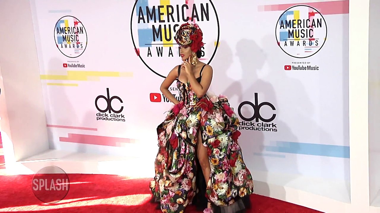 Cardi B pays tribute to daughter at AMA’s - Daily Celebrity News - Splash TV