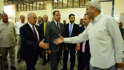 جولة مفاجئة لرئيس جامعة أسيوط على المطعم المركزى