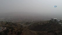 Elazığ'da Toz Bulutu Etkili Oluyor