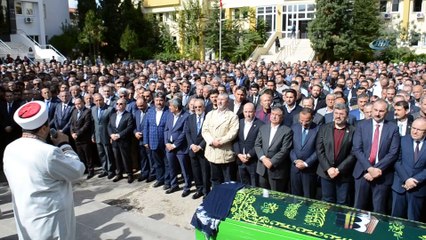 Özkaya’nın annesi Zeynep Özkaya son yolculuğuna uğurlandı