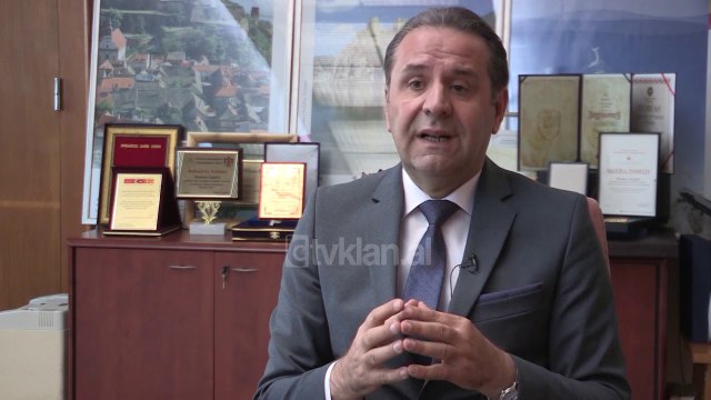 Beogradi reagon per Telecom Serbia