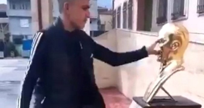 Son Dakika! Atatürk'e Hakaret Eden Yusuf Saba Çıkarıldığı Mahkemece Tutuklandı