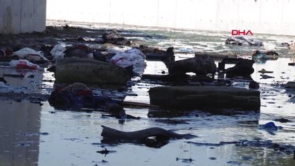 İzmir'de, 22 Göçmenin Öldüğü Kamyon Faciasıyla İlgili 5 Gözaltı