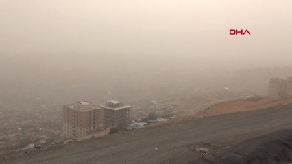 Kahramanmaraş'ı Toz Bulutu Sardı