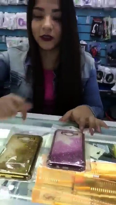 La mejor vendedora _Lágrimas de la virgen María_ JAJAJAJAA_
