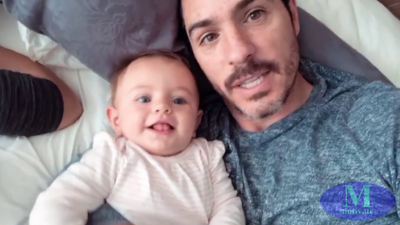 Así empiezan el día Aislinn Derbez, Mauricio Ochmann y su hija Kailani