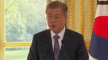 문 대통령 "마크롱과 한반도 냉전 제거 한 뜻" / YTN