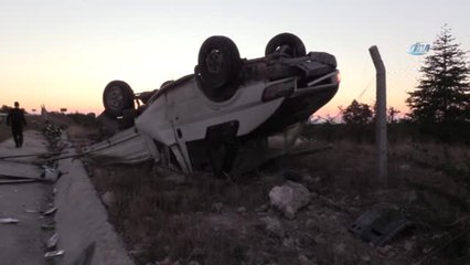 İçki Yüklü Tır Yol Kenarındaki Pikap Araca Çarptı: 2 Yaralı