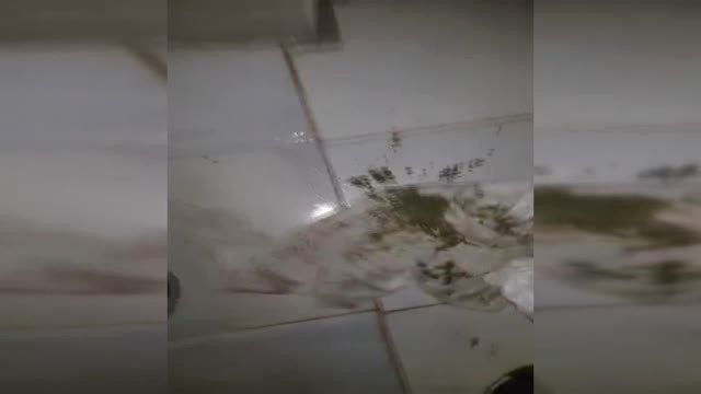 Edremit'te Bir Eve Yapılan Operasyonda Bir Kişi Uyuşturucu Maddeyi Tuvalete Dökerken Yakalandı