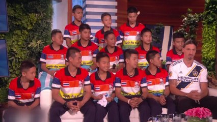 태국 동굴소년들 美 토크쇼 출연...즐라탄과도 깜짝 만남 / YTN