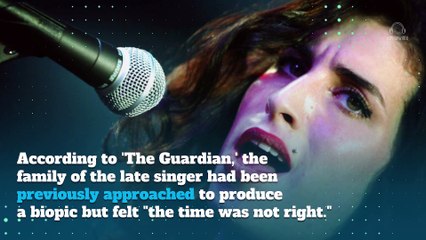 Amy Winehouse's Family Signs on for Biopic