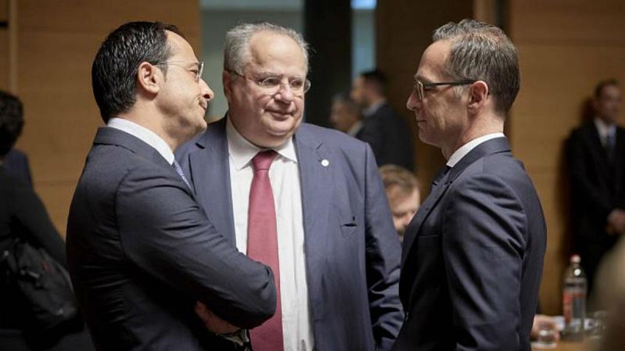 Για τις μεταναστευτικές ροές ενημέρωσε τους ομο...