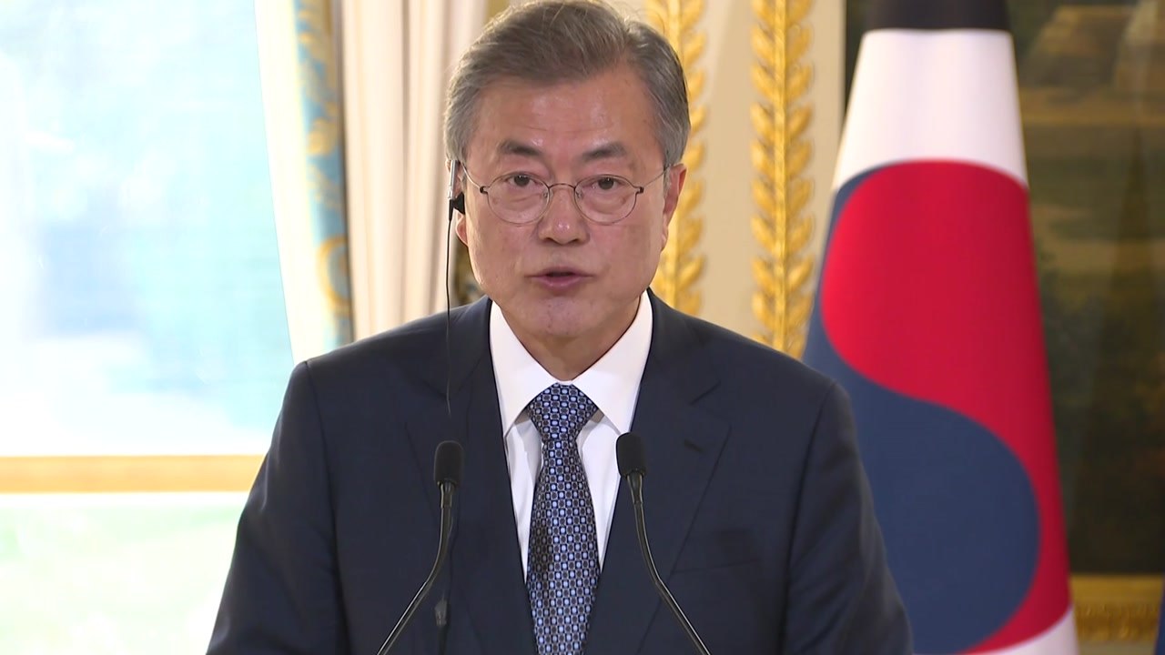 문 대통령 "대북 제재 완화로 北 비핵화 촉진해야" / YTN